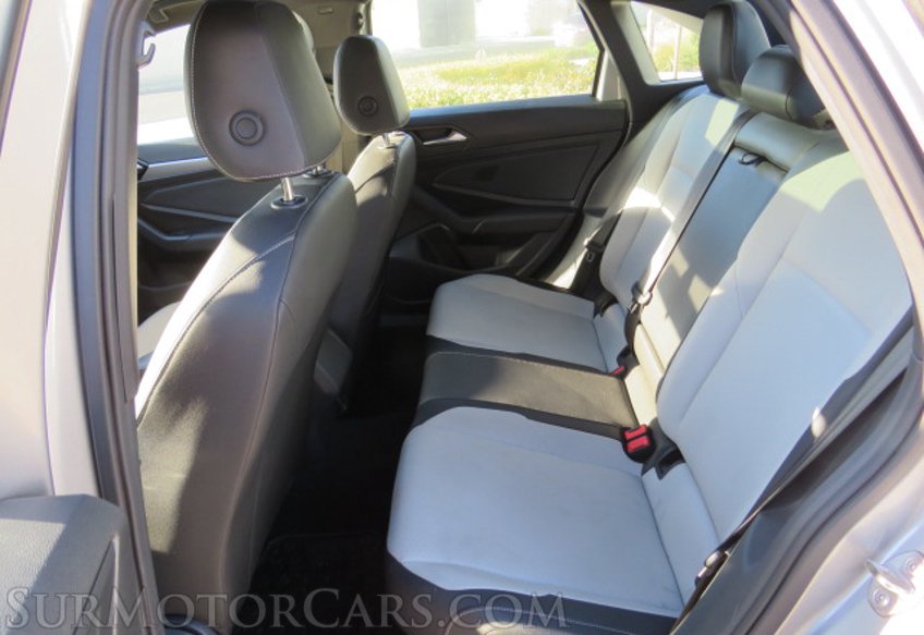 2021 Volkswagen Jetta - Image 31