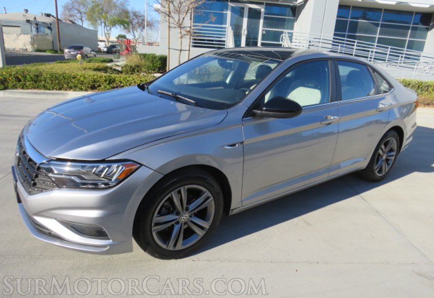 2021 Volkswagen Jetta - Image 2