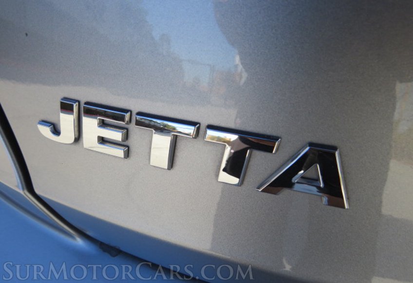 2021 Volkswagen Jetta - Image 13