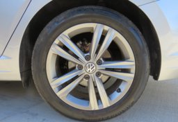 2021 Volkswagen Jetta - Image 20