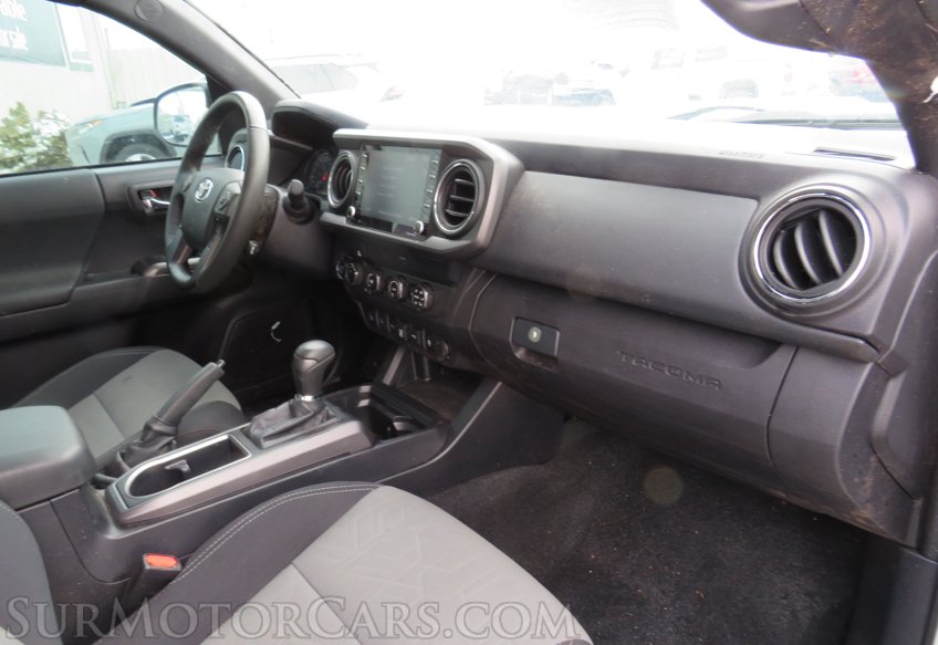 2020 Toyota Tacoma 4WD - Image 25