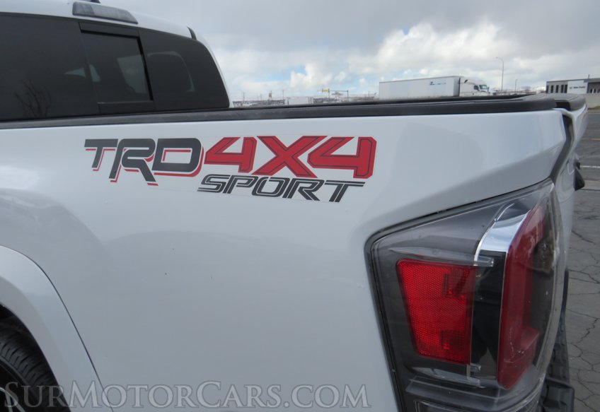 2020 Toyota Tacoma 4WD - Image 19