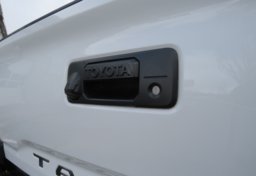 2020 Toyota Tacoma 4WD - Image 22