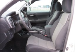 2020 Toyota Tacoma 4WD - Image 24