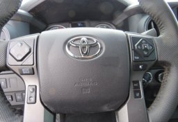 2020 Toyota Tacoma 4WD - Image 30