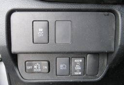 2020 Toyota Tacoma 4WD - Image 38