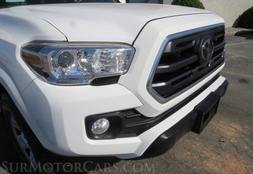 2019 Toyota Tacoma - Image 15