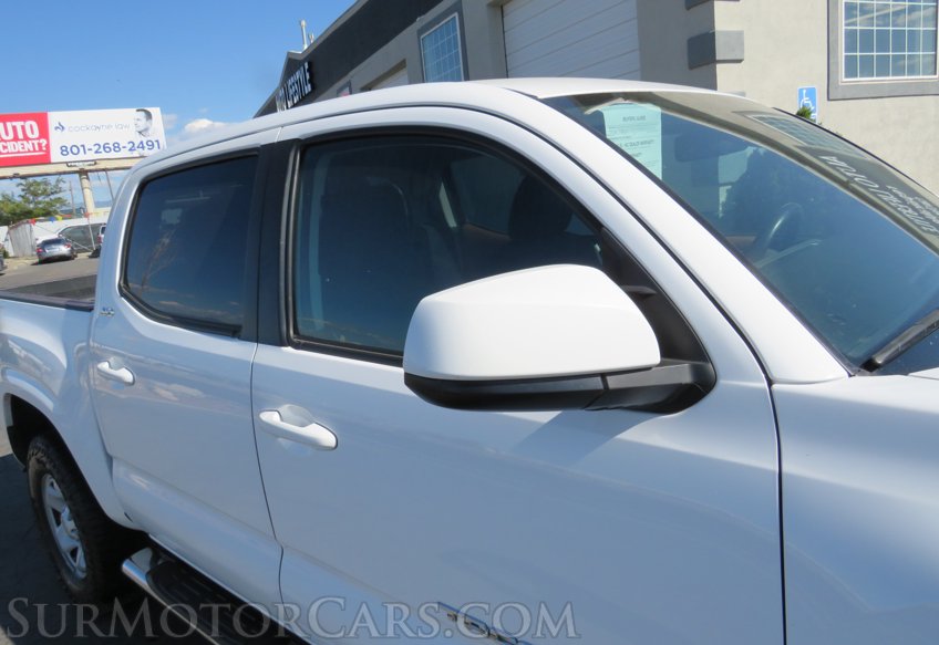 2019 Toyota Tacoma - Image 17