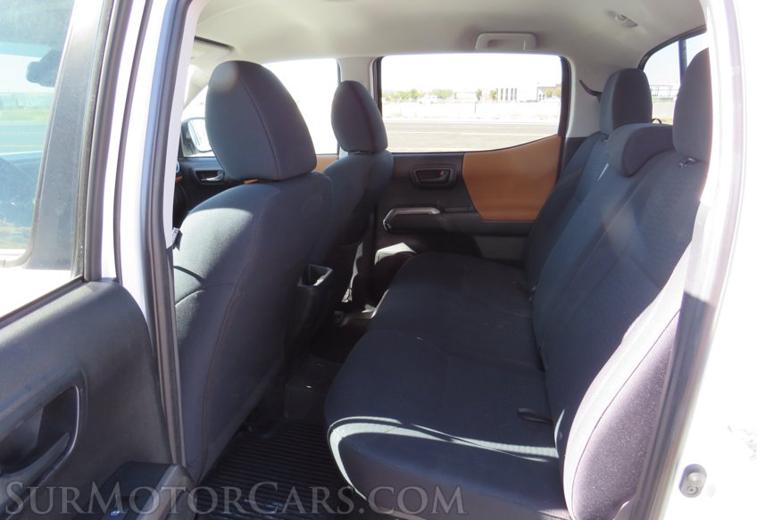 2019 Toyota Tacoma - Image 38