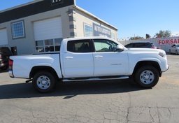 2019 Toyota Tacoma - Image 10