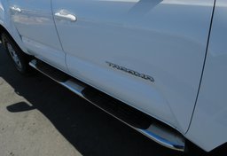 2019 Toyota Tacoma - Image 21