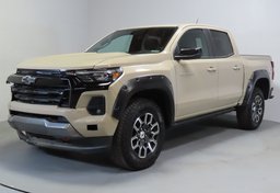 2023 Chevrolet Colorado - Image 3