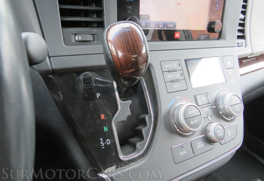 2015 Toyota Sienna - Image 50