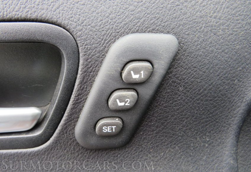 2015 Toyota Sienna - Image 52