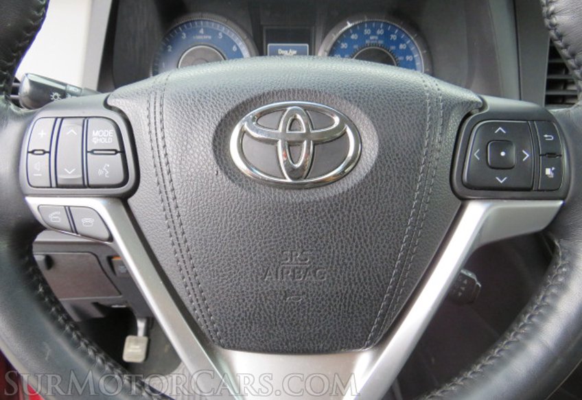 2015 Toyota Sienna - Image 33