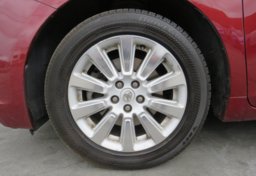 2015 Toyota Sienna - Image 56