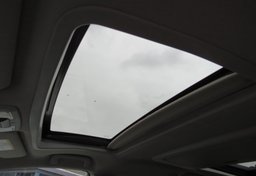 2015 Toyota Sienna - Image 48