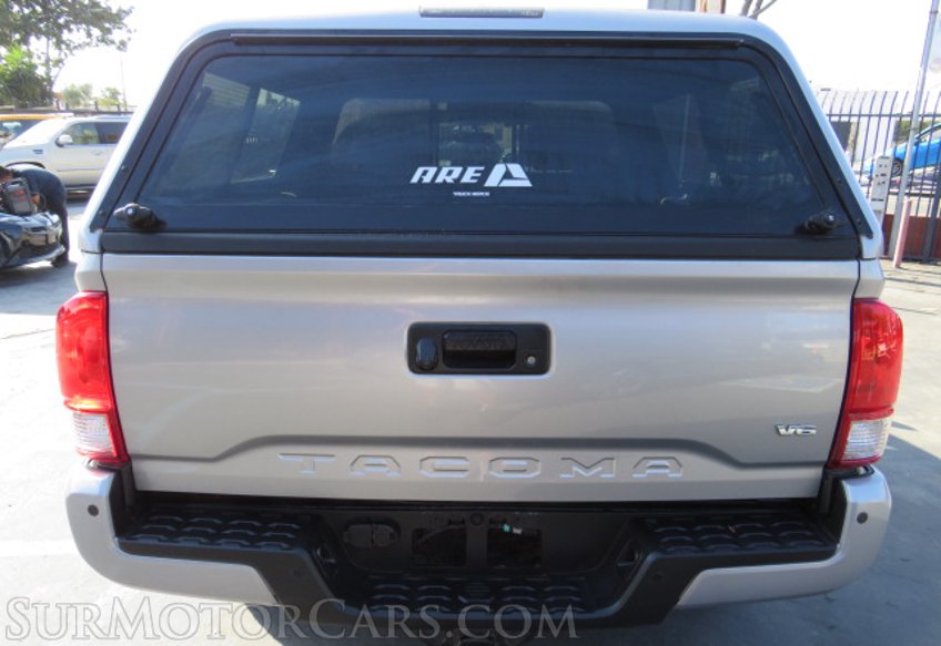 2017 Toyota Tacoma - Image 10