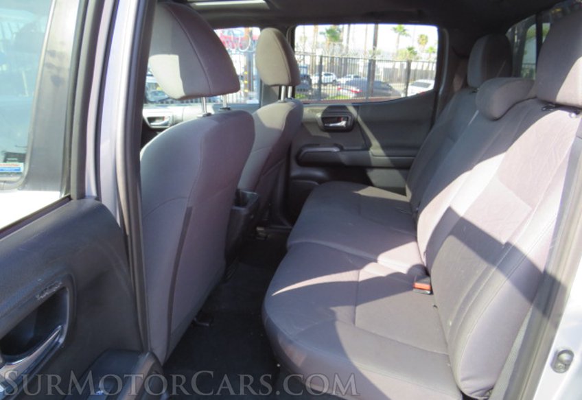 2017 Toyota Tacoma - Image 32