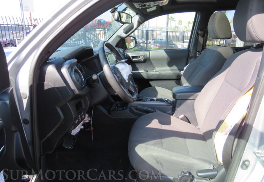 2017 Toyota Tacoma - Image 28
