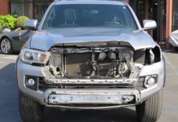 2017 Toyota Tacoma - Image 9