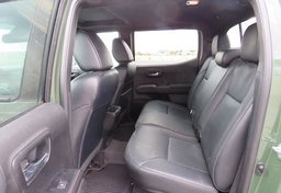 2021 Toyota Tacoma 4WD - Image 36