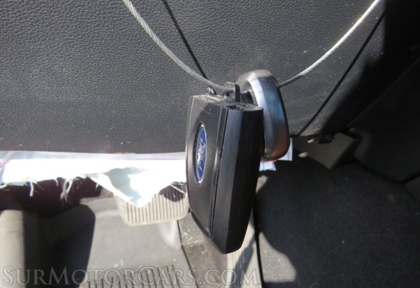 2020 Ford Explorer - Image 40