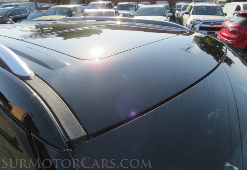 2020 Ford Explorer - Image 18