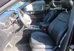 2020 Ford Explorer - Image 27