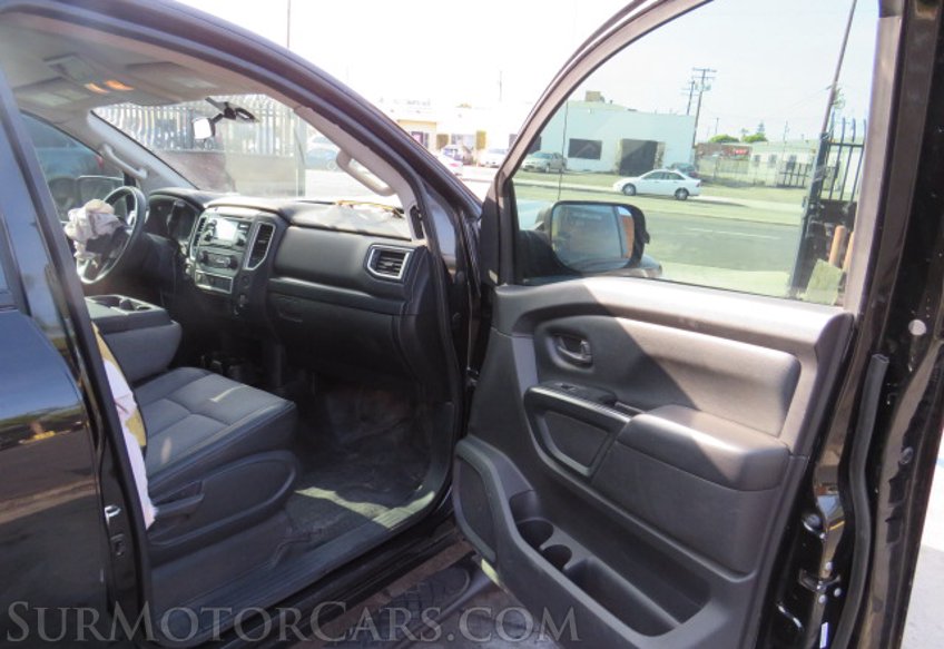 2018 Nissan Titan - Image 45