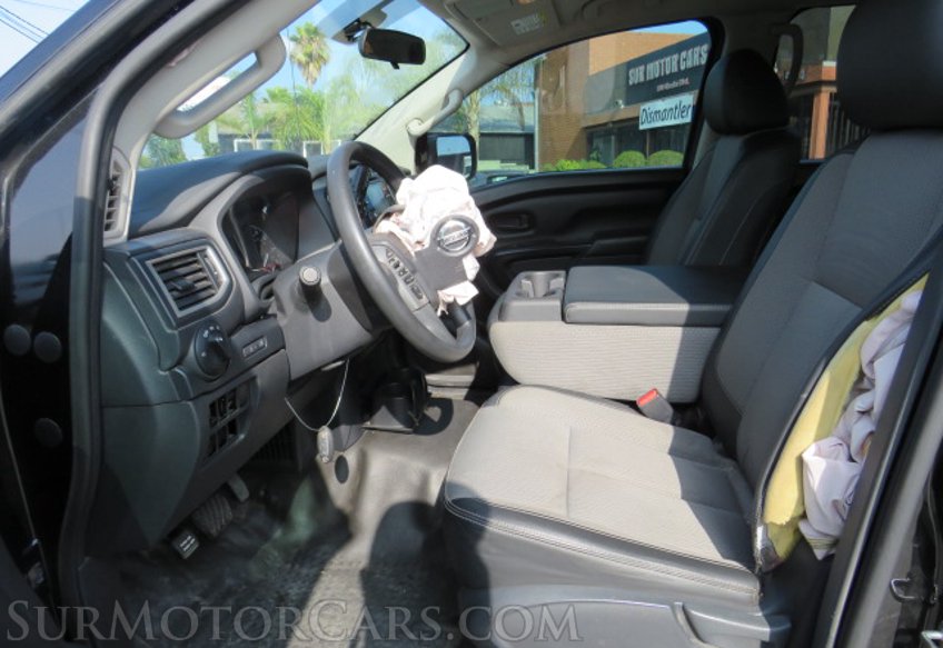 2018 Nissan Titan - Image 29