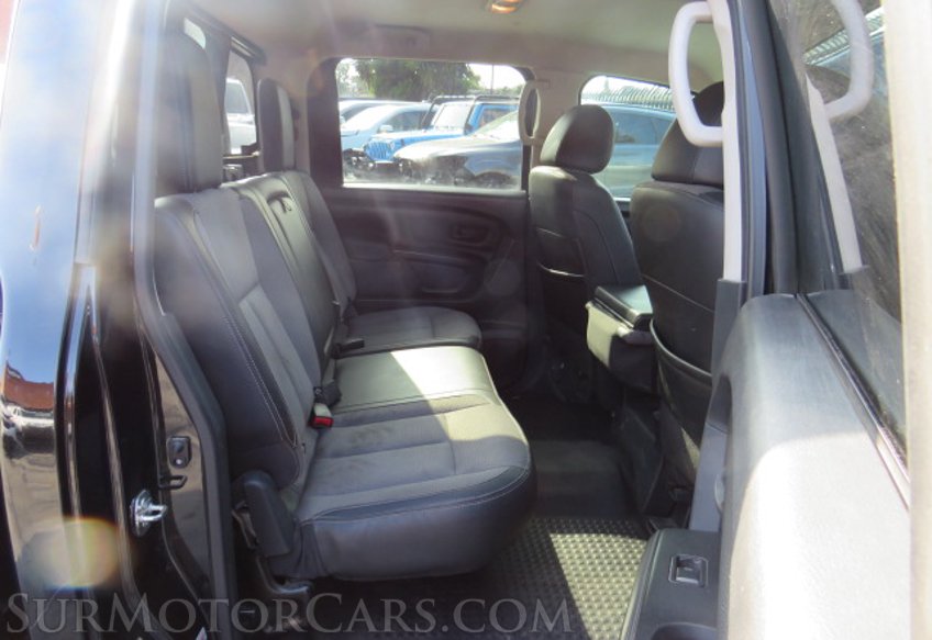 2018 Nissan Titan - Image 44