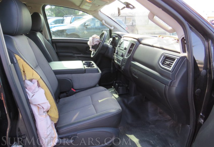 2018 Nissan Titan - Image 42