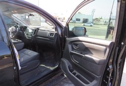 2018 Nissan Titan - Image 45