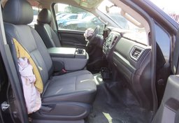 2018 Nissan Titan - Image 43