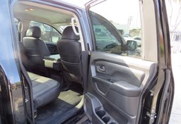 2018 Nissan Titan - Image 48