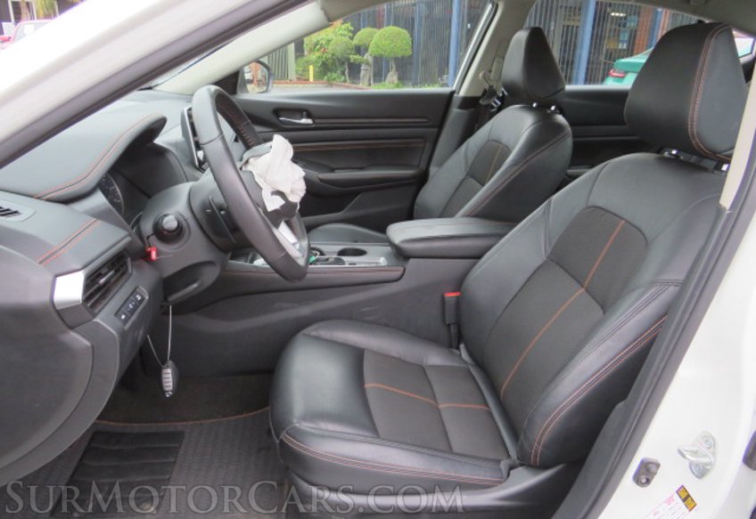 2022 Nissan Altima - Image 21