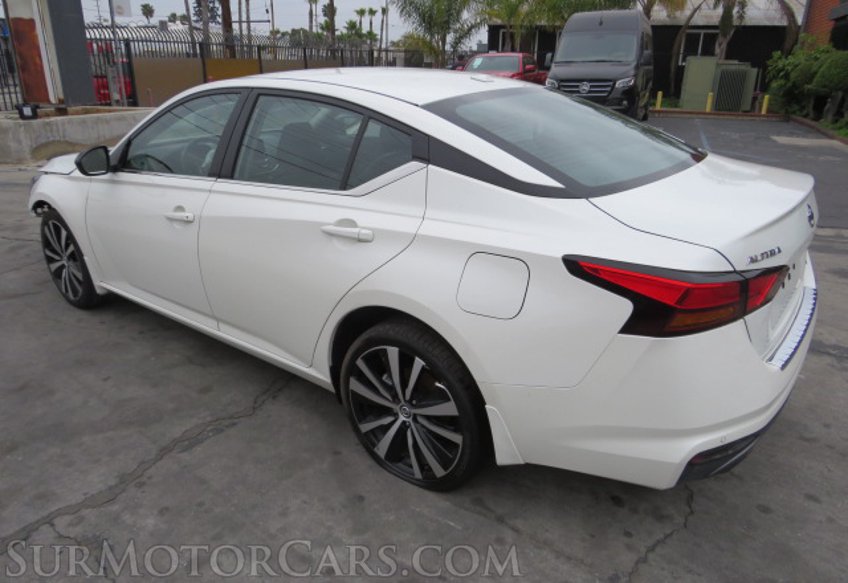 2022 Nissan Altima - Image 7