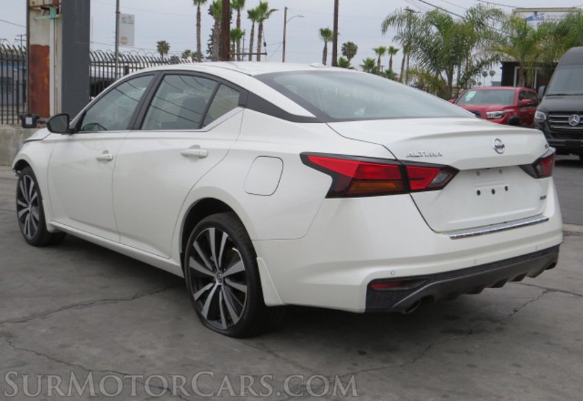 2022 Nissan Altima - Image 6