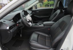 2022 Nissan Altima - Image 22