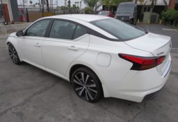 2022 Nissan Altima - Image 7