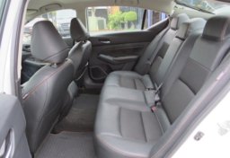 2022 Nissan Altima - Image 27