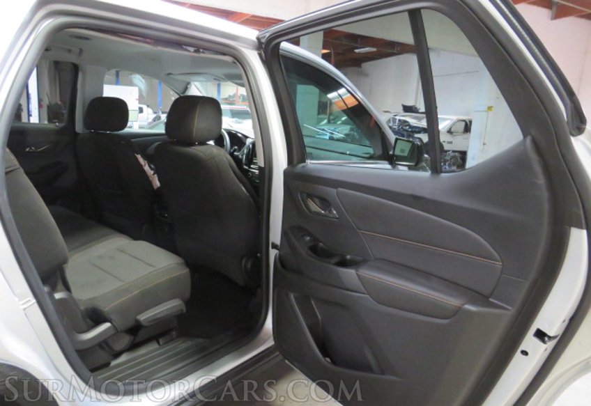 2020 Chevrolet Traverse - Image 21