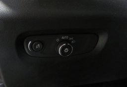 2020 Chevrolet Traverse - Image 37