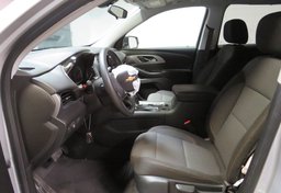 2020 Chevrolet Traverse - Image 24