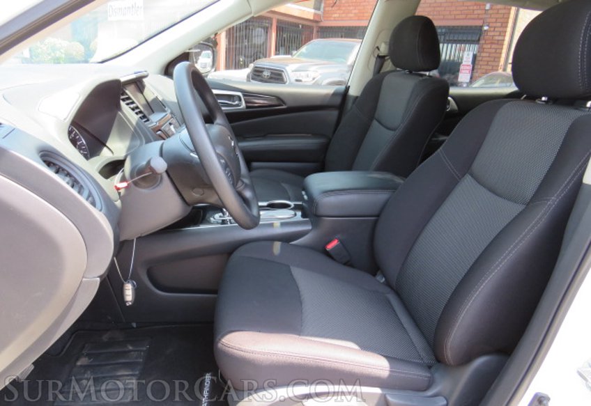 2020 Nissan Pathfinder - Image 24