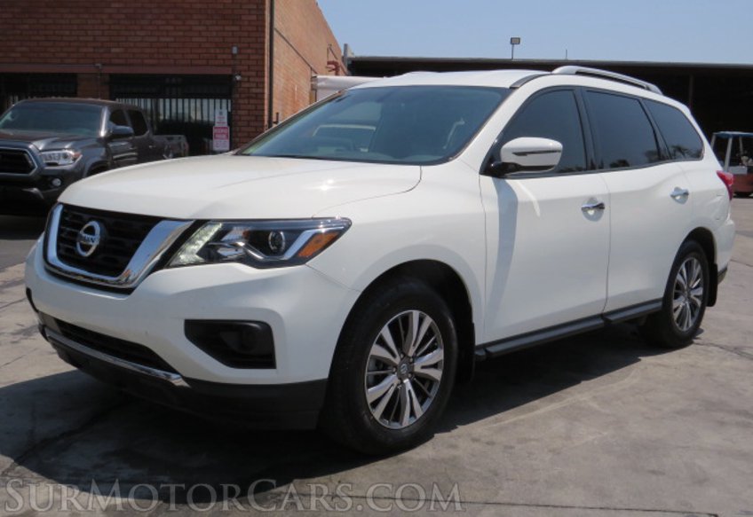 2020 Nissan Pathfinder - Image 3