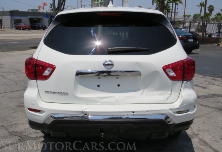 2020 Nissan Pathfinder - Image 10