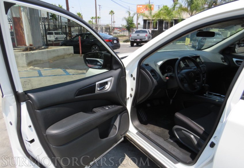 2020 Nissan Pathfinder - Image 20