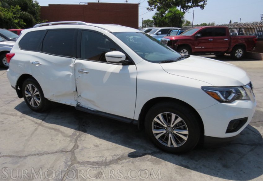 2020 Nissan Pathfinder - Image 2
